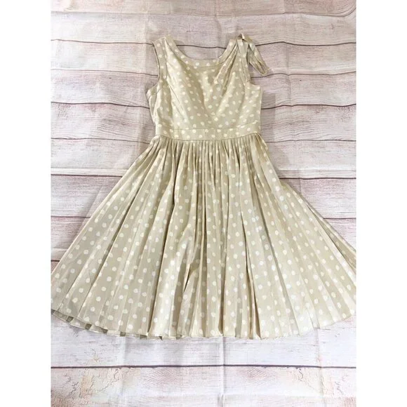 Kate Spade Women's 100% Silk Gold Polka Dot Pleated Mini Dress - 4 Kate Spade Women's 100% Silk Gold Polka Dot Pleated Mini Dress - 4